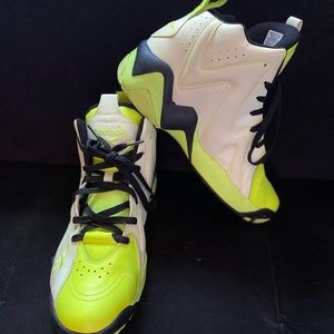 Reebok Mid II Glow Sneakers Size 10